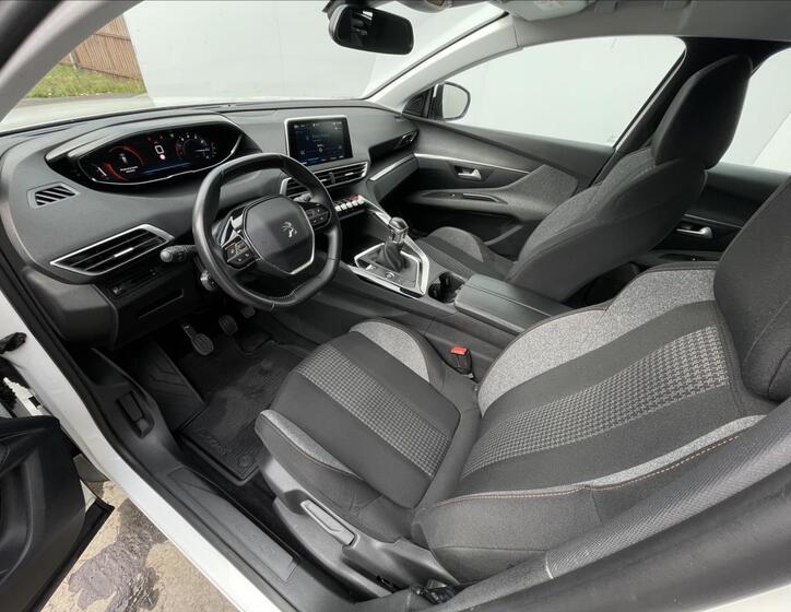 Peugeot 3008 5