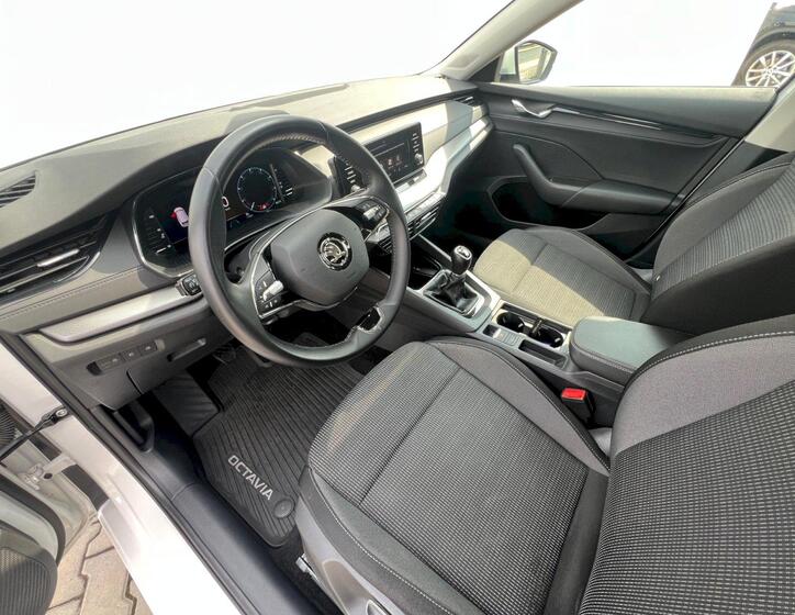 Škoda Octavia 13