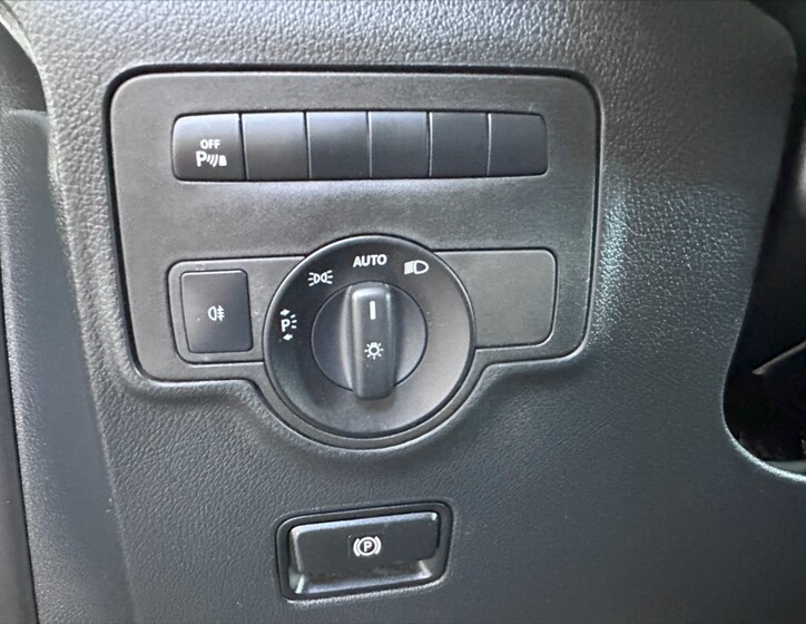 Mercedes-Benz Vito 16