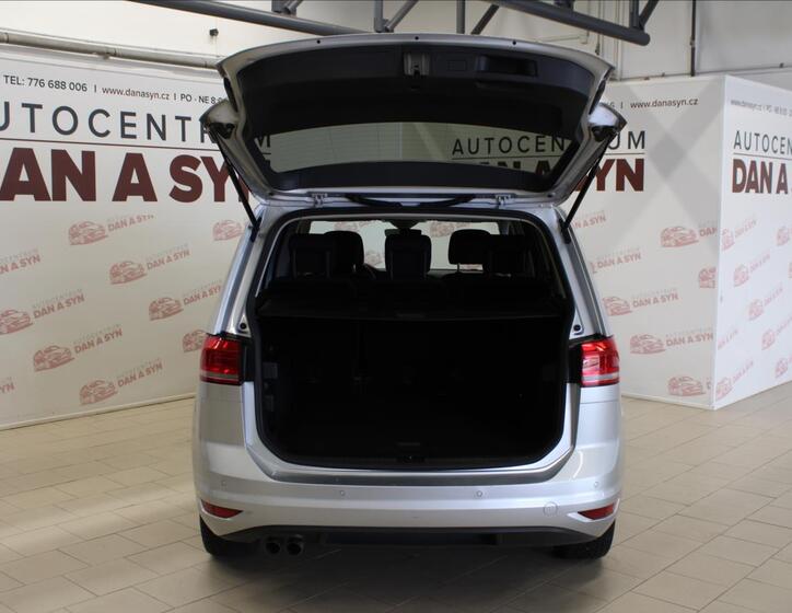 Volkswagen Touran 7