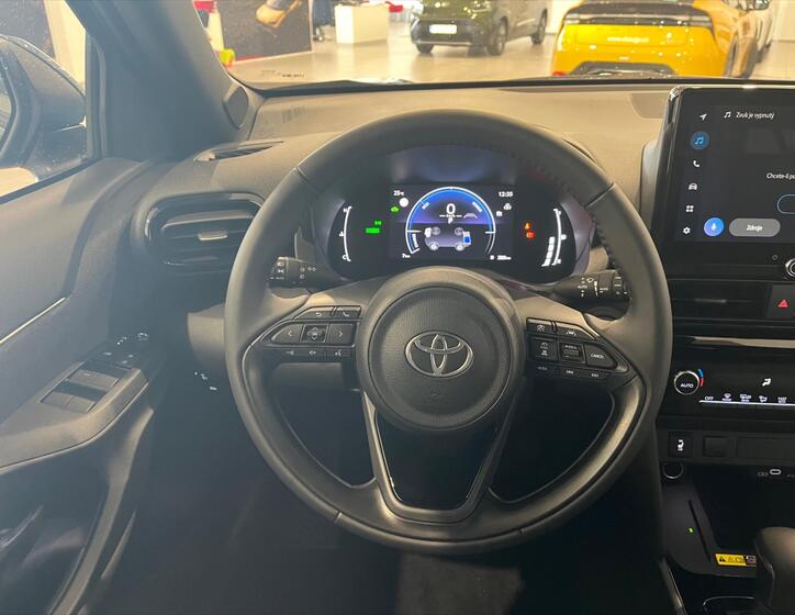 Toyota Yaris Cross 14