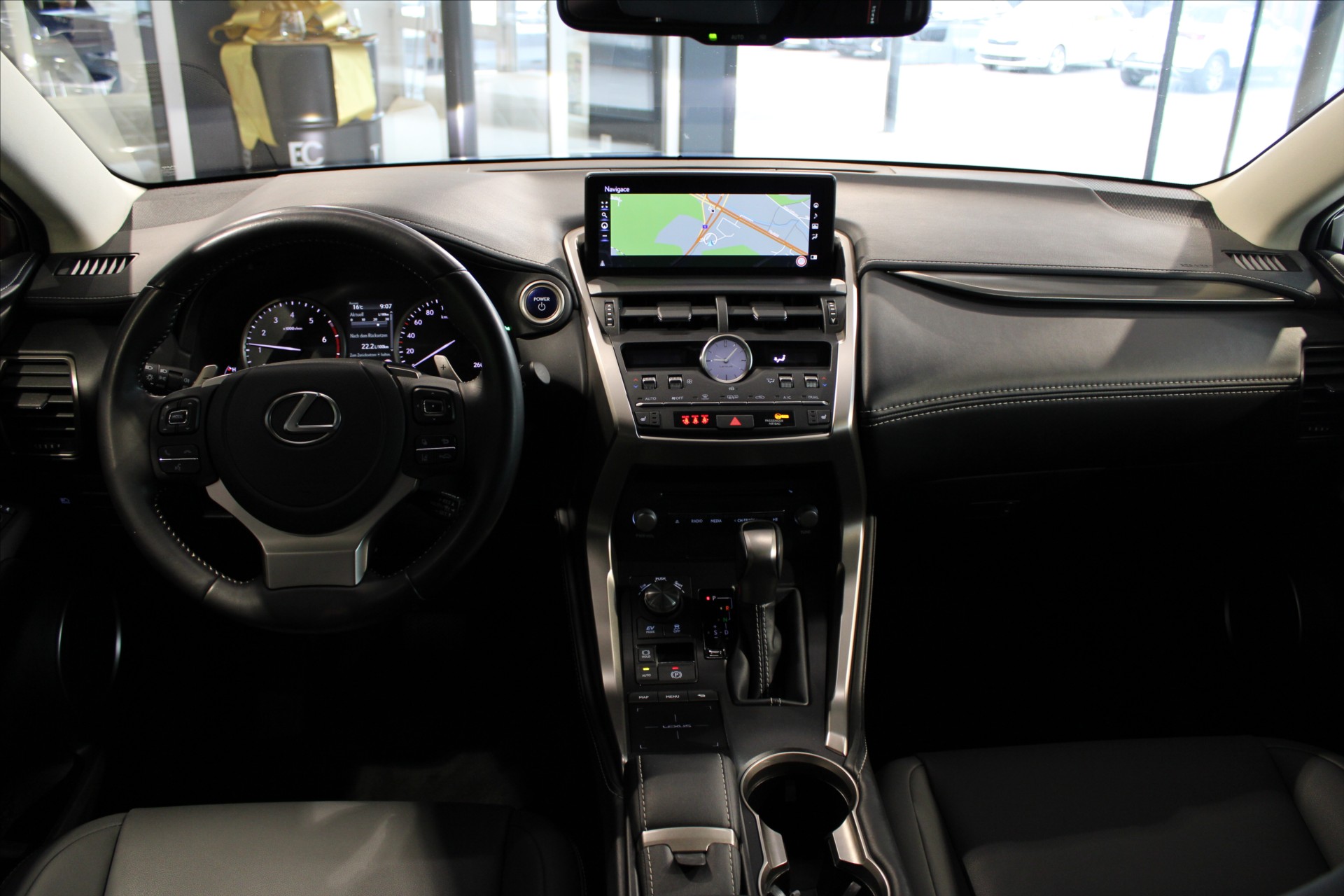 Lexus NX 300h