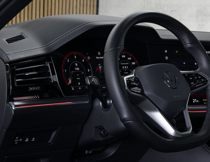 Volkswagen Touareg 16