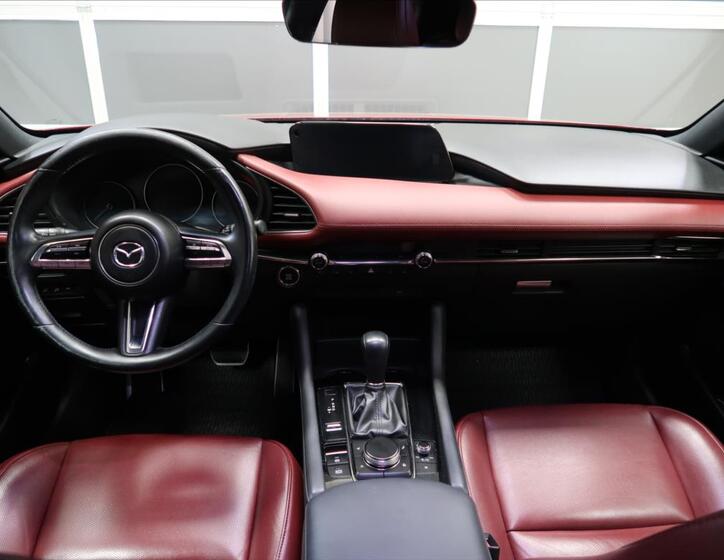 Mazda 3 12