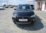 Mitsubishi Outlander 2