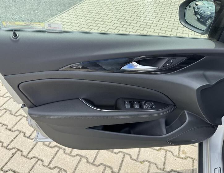 Opel Insignia 20