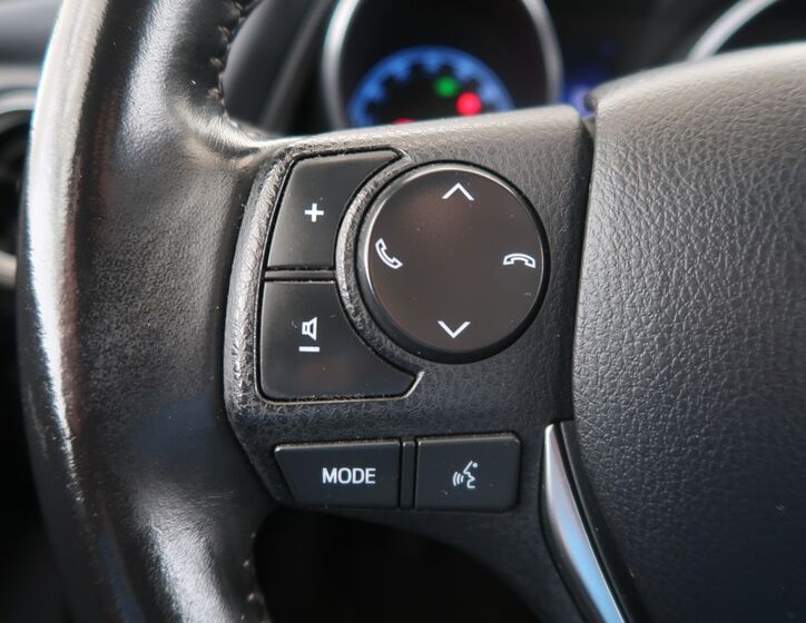 Toyota Auris 23