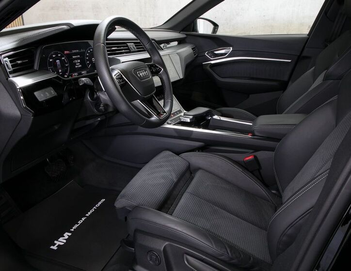 Audi e-tron 12