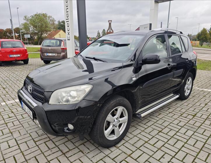 Toyota RAV4 2