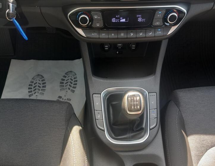Hyundai i30 13