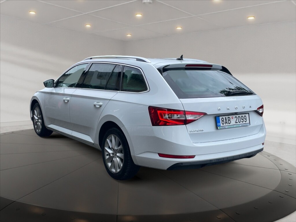 Škoda Superb 4