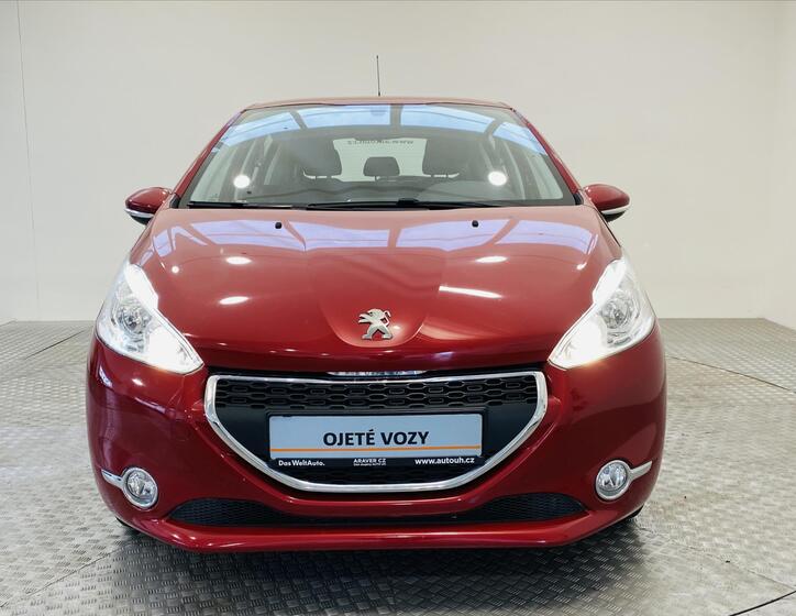 Peugeot 208 4
