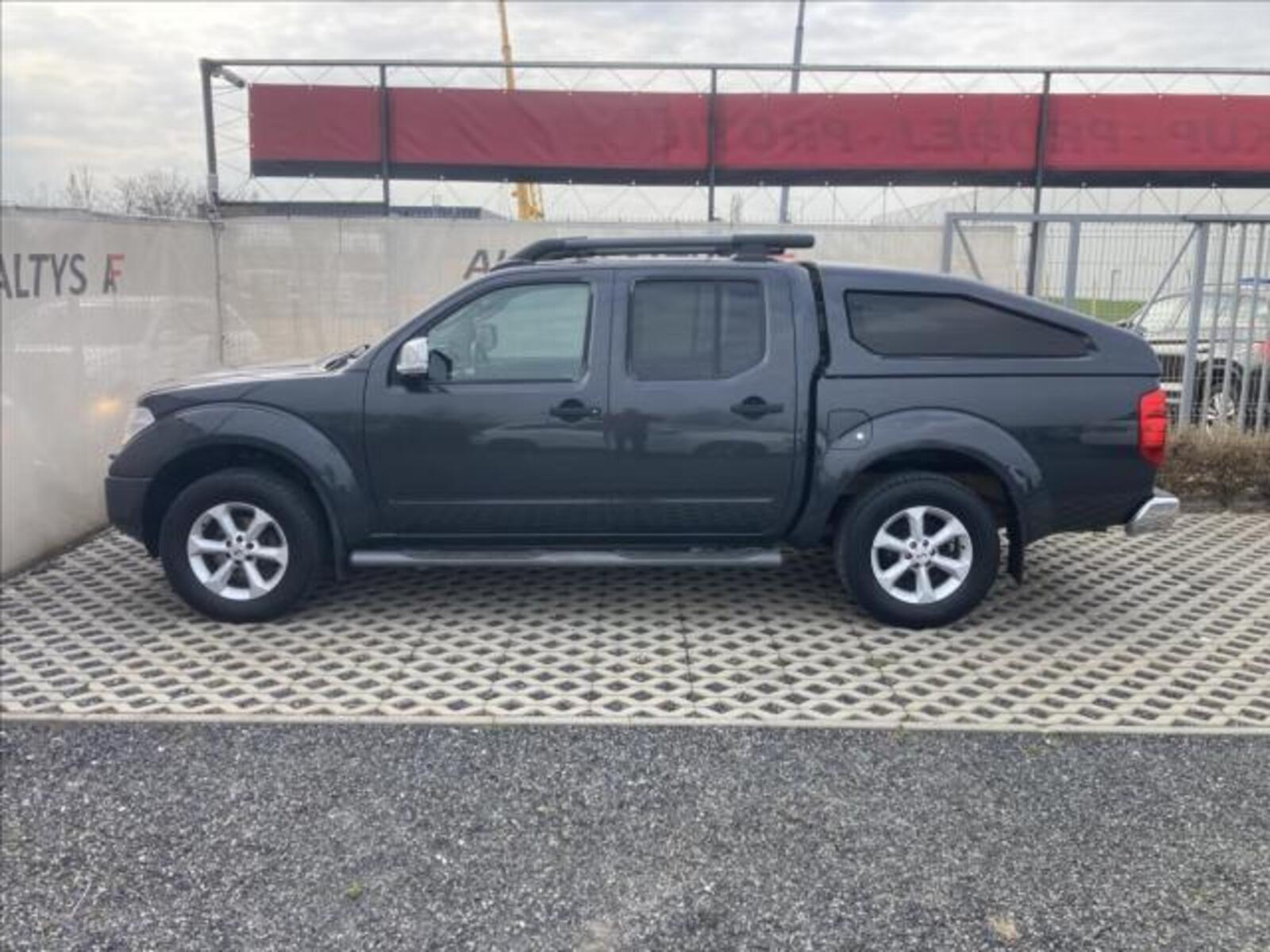Nissan Navara 8
