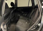 Toyota RAV4 8