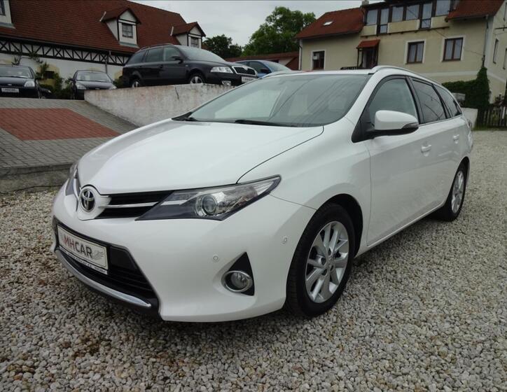 Toyota Auris 3