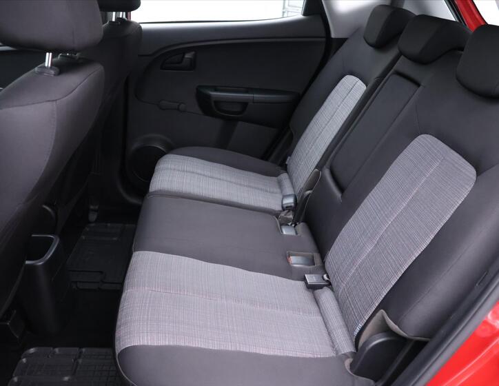 KIA Venga 15