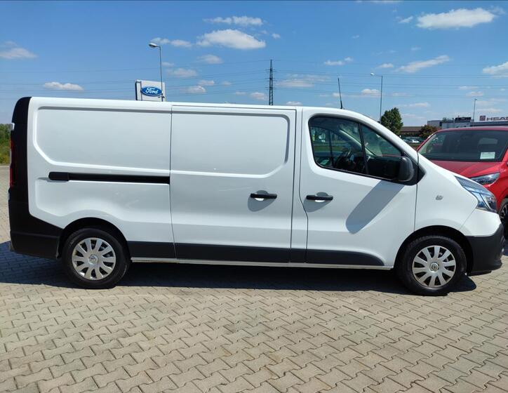 Renault Trafic 6