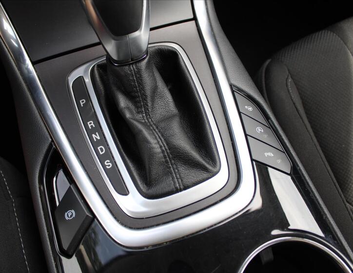 Ford S-MAX 23