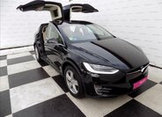 Tesla Model X 8
