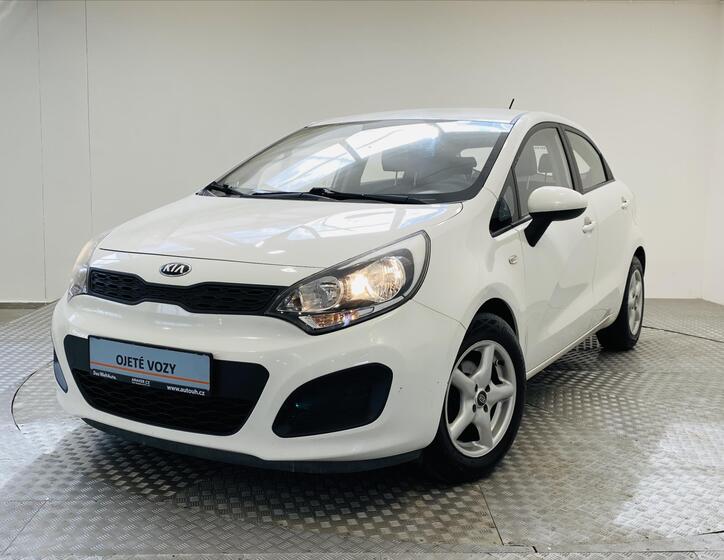 KIA Rio 1