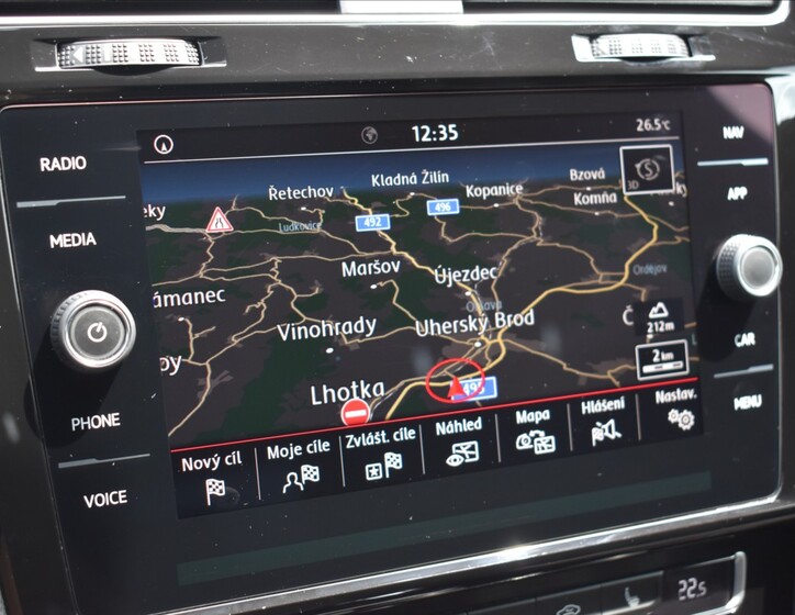 Volkswagen Golf 42