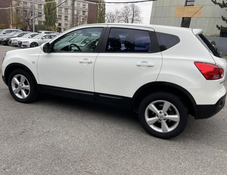Nissan Qashqai 10