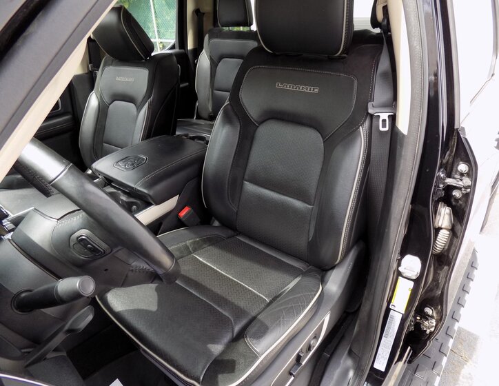 Dodge RAM 1500 11