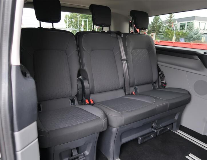 Ford Tourneo Custom 26