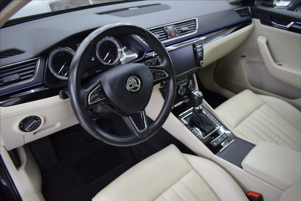 Škoda Superb