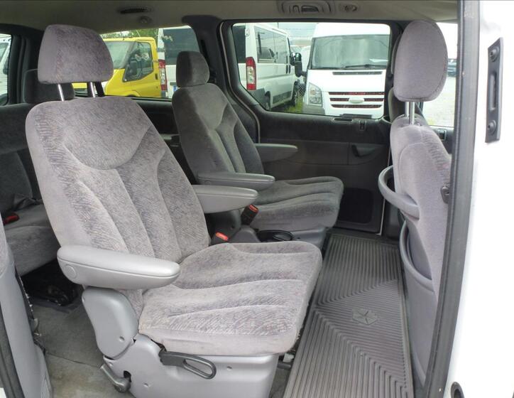 Dodge Grand Caravan 30