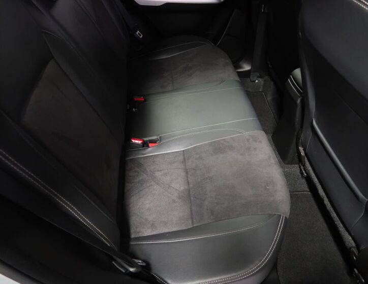 Suzuki Vitara 12