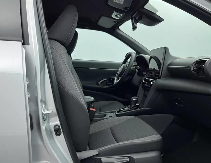 Toyota Yaris Cross 11