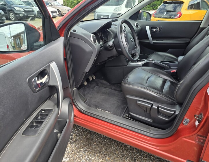 Nissan Qashqai 10