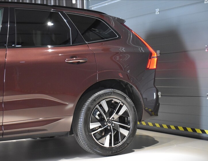 Volvo XC60 9