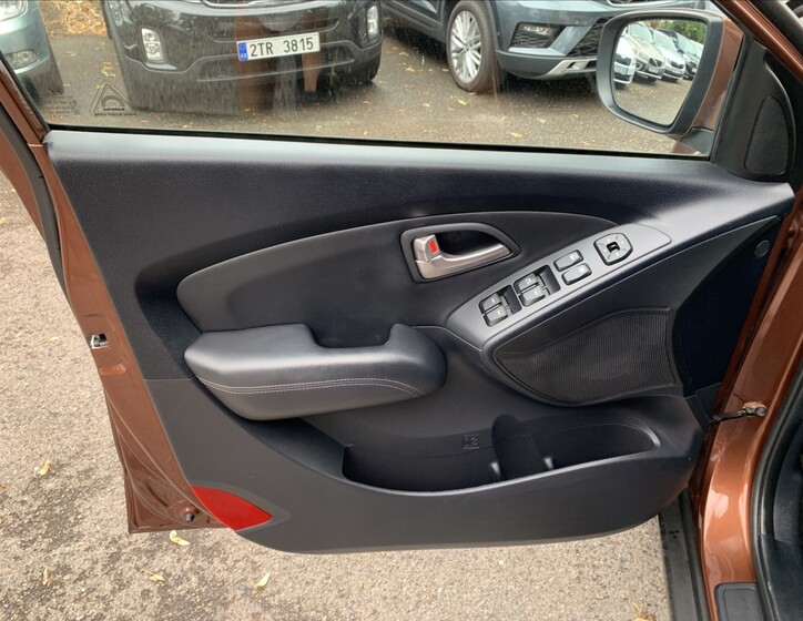 Hyundai ix35 10