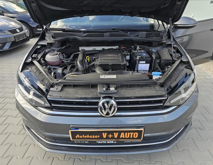 Volkswagen Golf Sportsvan 48