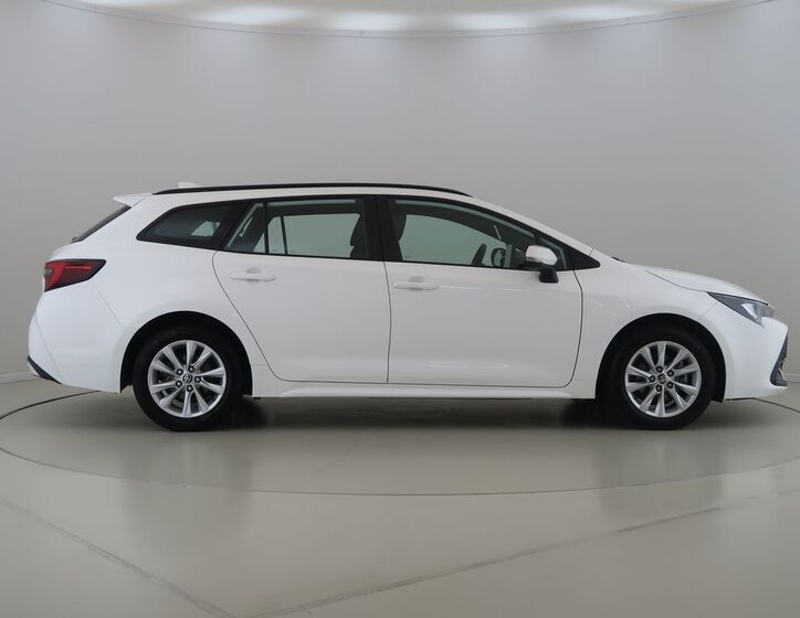 Toyota Corolla 4