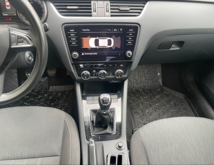 Škoda Octavia 10