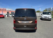 Volkswagen Caravelle 6