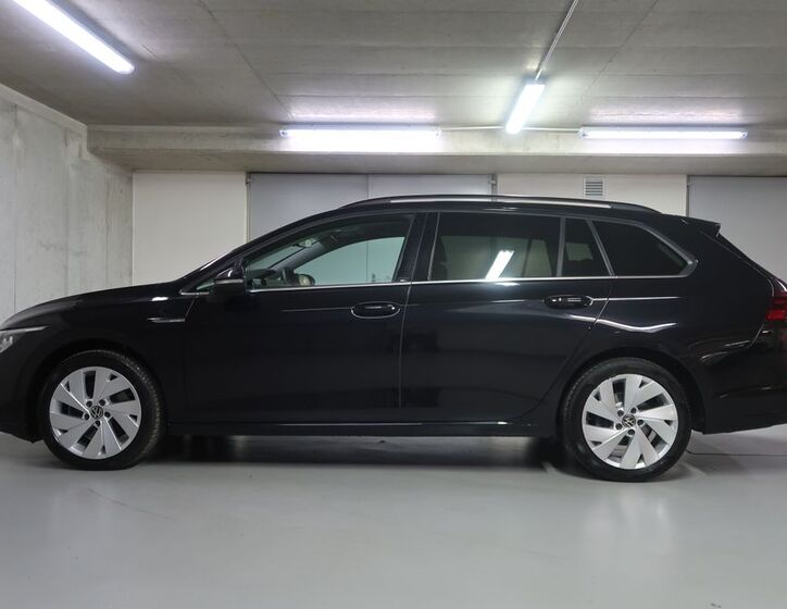 Volkswagen Golf 8