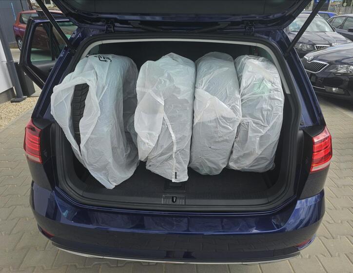 Volkswagen Golf 28