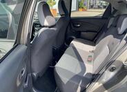 Toyota Yaris 12