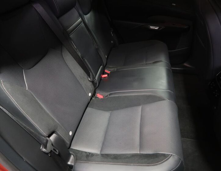 Lexus RX 500h 16