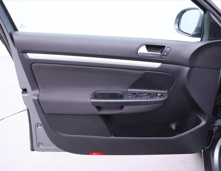 Volkswagen Golf 10