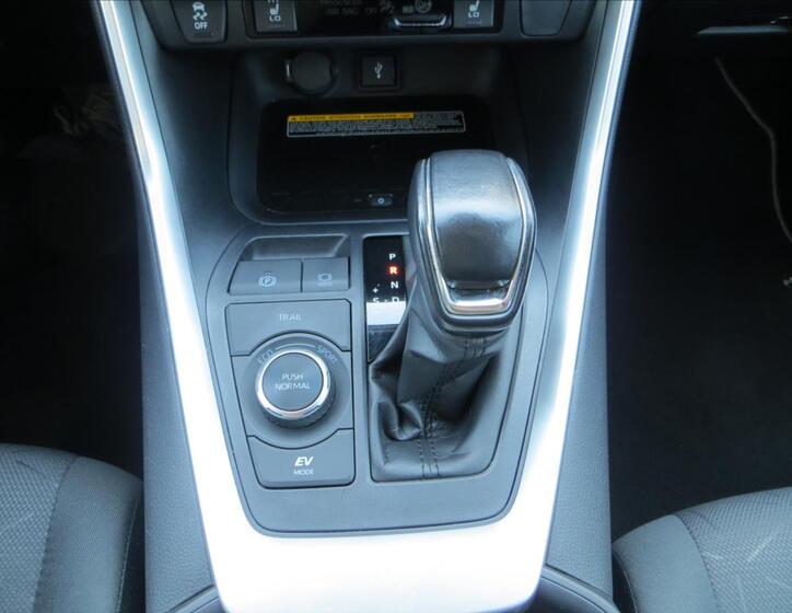 Toyota RAV4 14