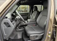 Land Rover Defender 12
