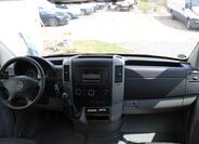 Mercedes-Benz Sprinter 11