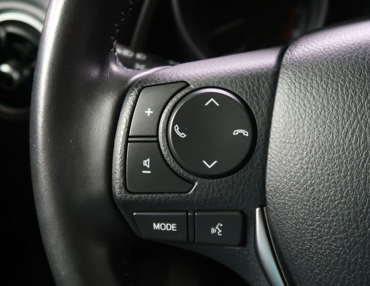 Toyota Auris 26