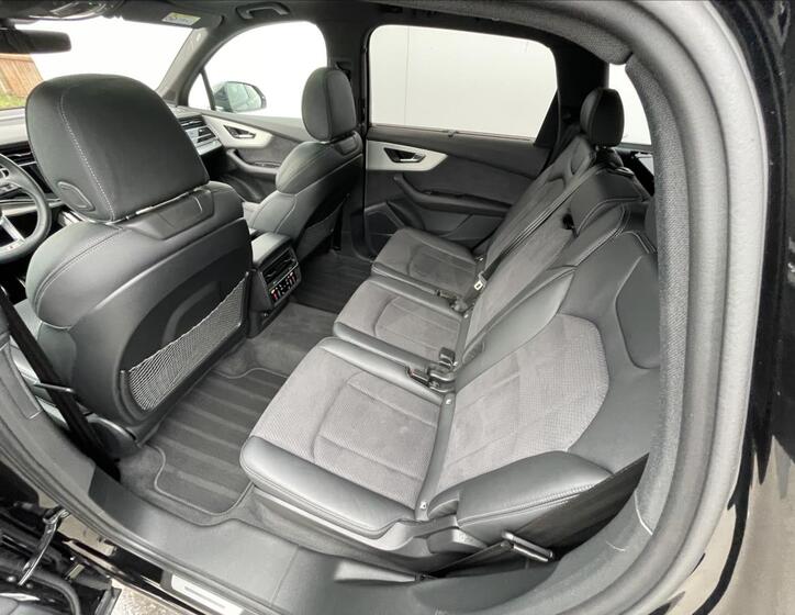 Audi Q7 18