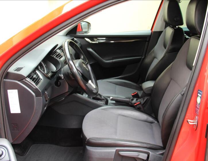 Škoda Octavia 12